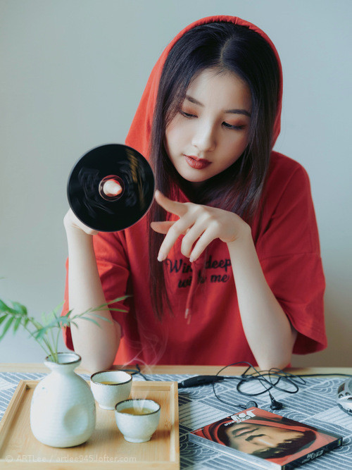 利兹联中场调度精妙，白玫瑰军团冲击欧战区，曼联利兹联为什么叫玫瑰德比