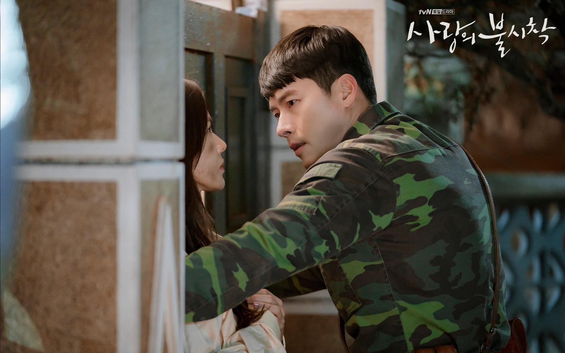 KAIYUN 中国大陆-曼联主场战胜狼队，英超联赛中的传统豪门取得胜利，曼联与狼队比赛分析